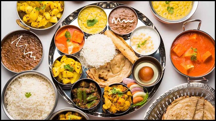 डिनर को हल्का रखने के 7+ बेहतरीन फायदे