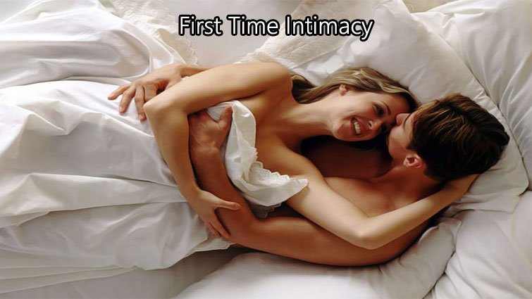 फर्स्ट टाइम इंटीमेसी के बाद महिला शरीर में होने वाले बदलाव-जानिए सच