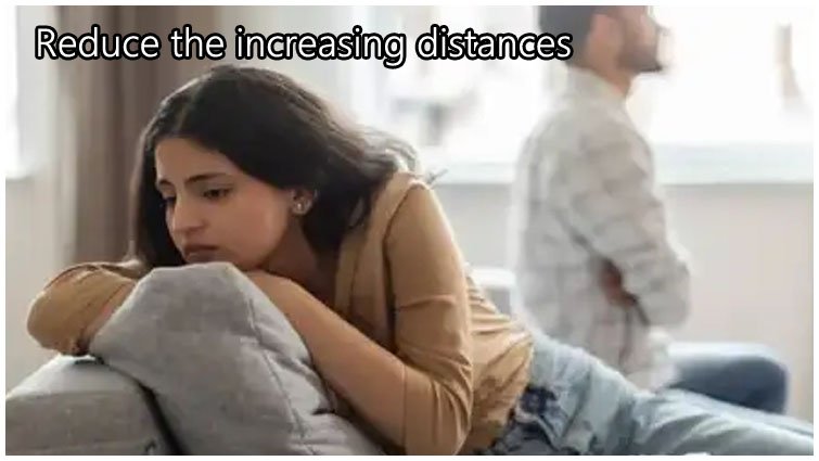 बढ़ती दूरियों को करें कम: 5 टिप्स जो बदल देंगे आपका रिश्ता