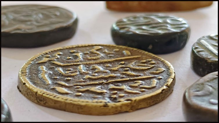 क्या होती है अशर्फी? जानें वजन, कीमत और इति‍हास