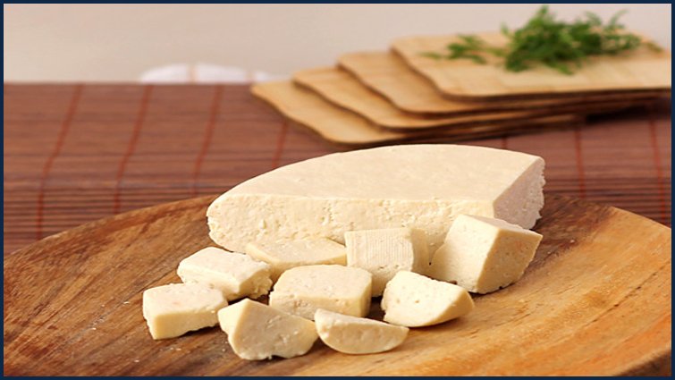 सूर्यास्त के बाद पनीर खाना: सेहत के लिए सही या गलत? जानिए विशेषज्ञों की राय