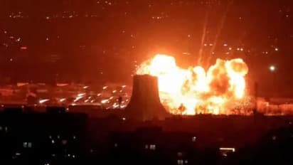 Kuwait Airport drone attack: ईरान का भीषण पलटवार, कुवैत एयरपोर्ट के तेल डिपो में लगी भीषण आग, सऊदी अरब पर ड्रोन की बौछार;