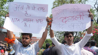 NEET UG 2026 Paper Leak : नीट यूजी 2026 पेपर लीक मामला, सीबीआई का बड़ा एक्शन, तीन राज्यों से 5 गिरफ्तार