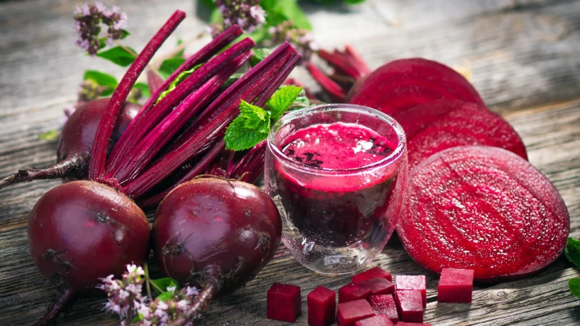 Beetroot Juice : क्या आप जानते हैं चुकंदर के जूस का जादू? बस एक गिलास और ये बदलाव