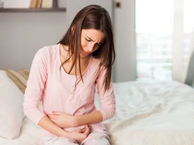 Endometrial Cancer Symptoms : एंडोमेट्रियल कैंसर के बढ़ते मामले, लक्षण, कारण और बचाव के लिए जरूरी सावधानियां