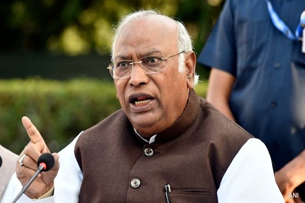 Congress Controversy