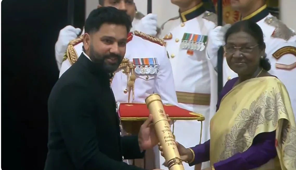 Rohit Sharma Padma Shri : क्रिकेट के ‘हिटमैन’ रोहित शर्मा को मिला पद्मश्री, ऐतिहासिक उपलब्धियों का सम्मान