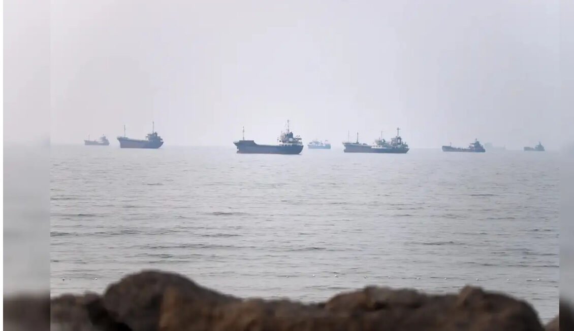 Hormuz Attack : खामेनेई के जनाजे बीच अमेरिका का ईरान पर भीषण हमला, होर्मुज हमले का बदला