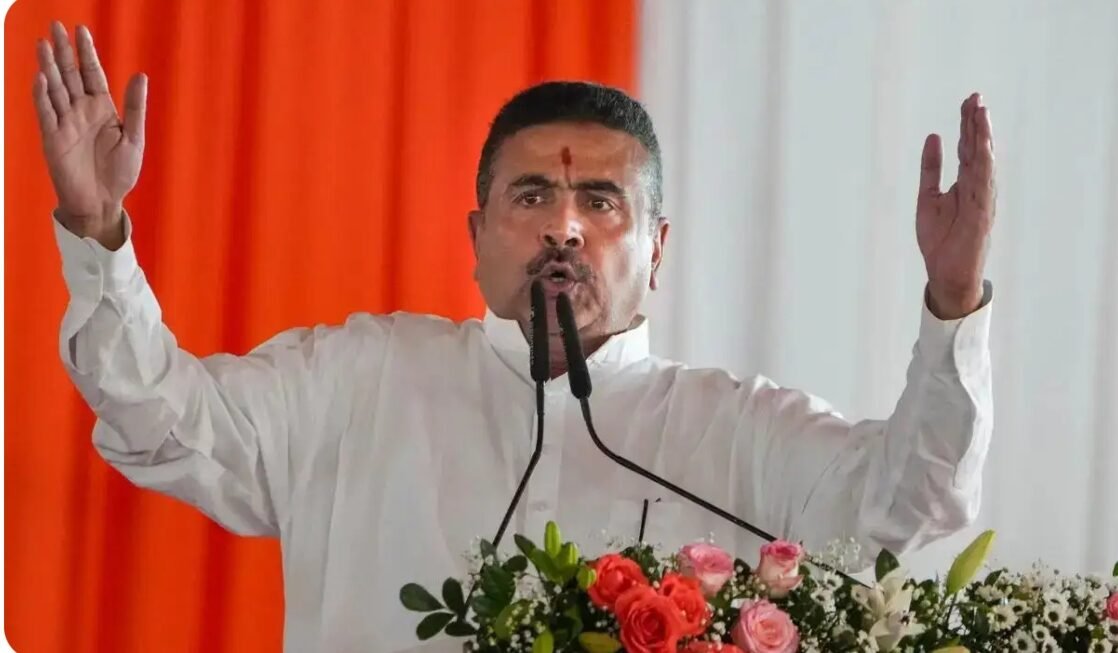 West Bengal Kanwar Yatra : बंगाल में सावन पर कांवड़ियों का भव्य स्वागत, हेलिकॉप्टर से होगी पुष्प वर्षा, विशेष इंतजाम शुरू