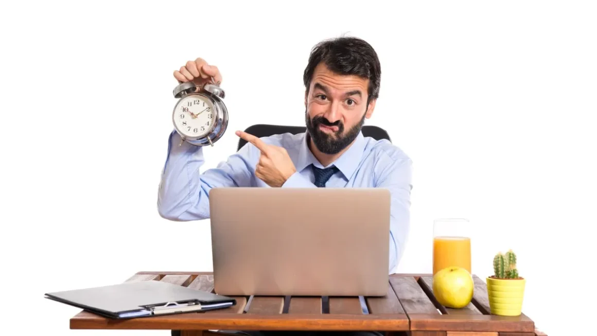 Work Life Balance : अच्छी सेहत के लिए रोज कितने घंटे करें काम, डॉक्टर ने बताया सही समय