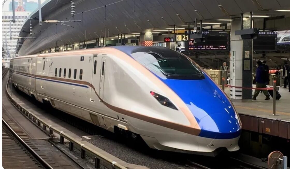 Bullet Train India: अगले स्वतंत्रता दिवस पर दौड़ेगी पहली बुलेट ट्रेन? 80% तैयार सूरत स्टेशन