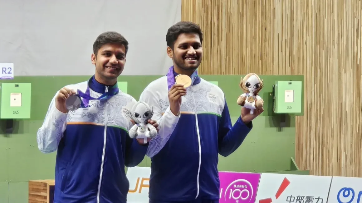 Asian Games 2026: हिमांशु ढिल्लों ने जीता सिल्वर, रुद्राक्ष पाटिल ने ब्रॉन्ज मेडल जीता, 10वें स्थान पर पहुंचा भारत